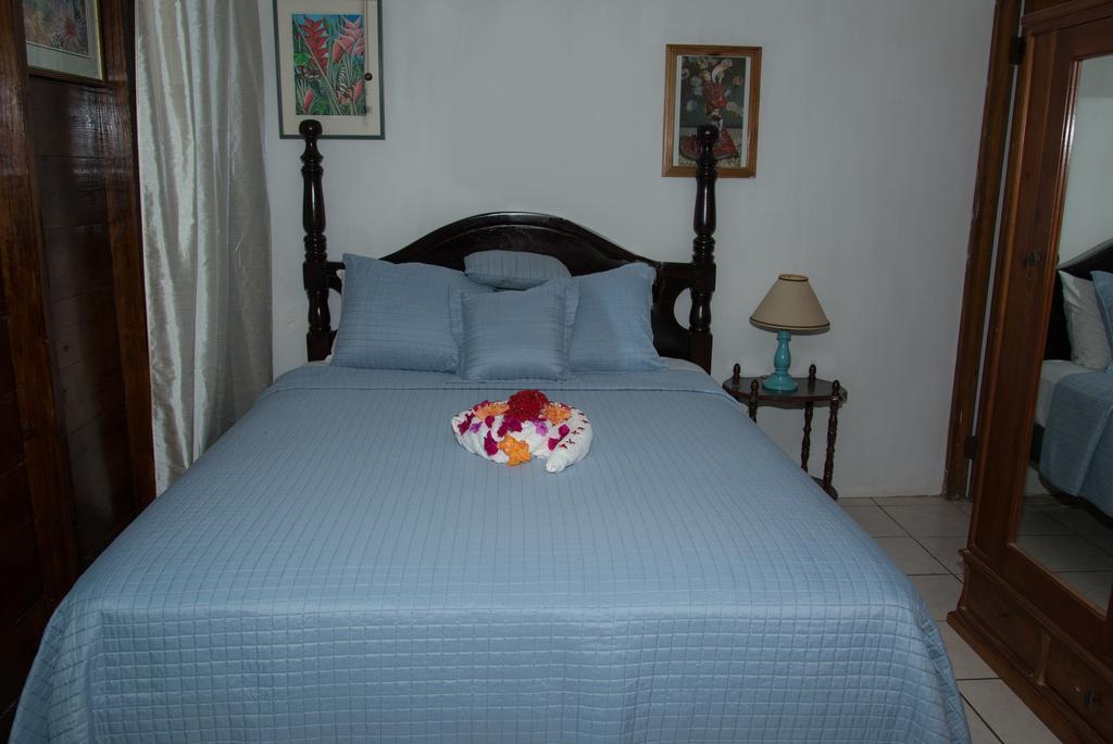 Firefly Beach Cottages Negril Esterno foto