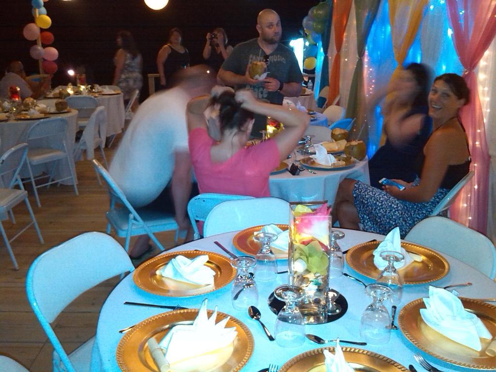Firefly Beach Cottages Negril Esterno foto