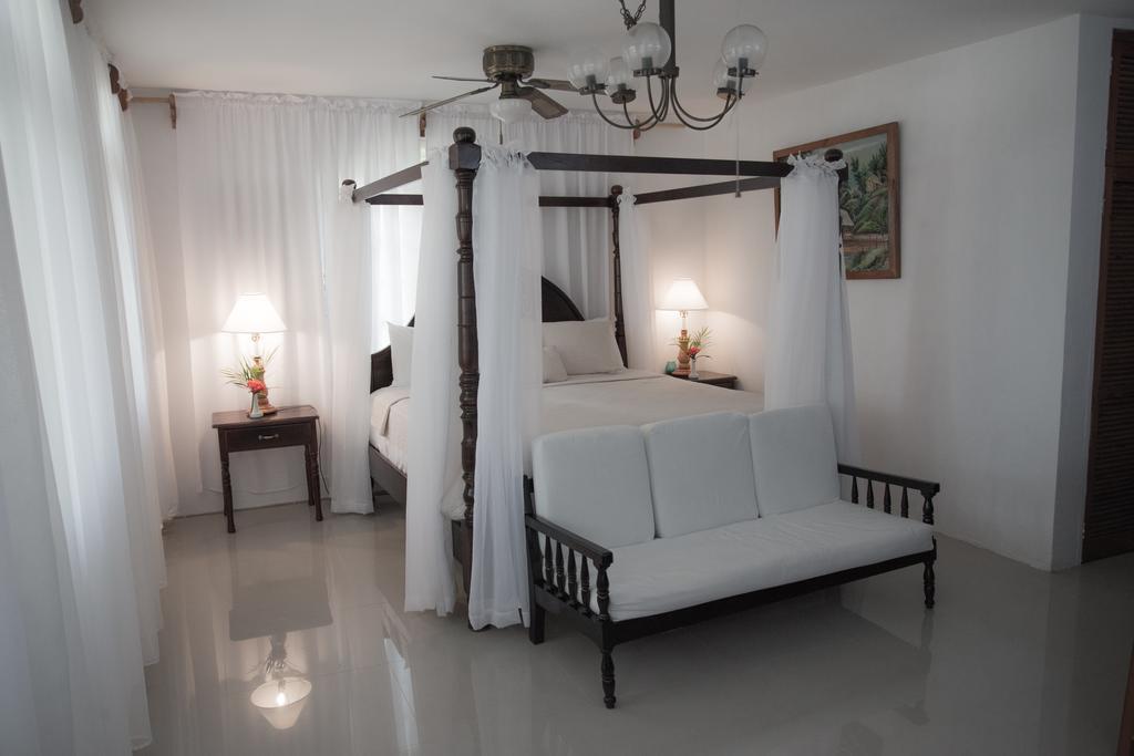 Firefly Beach Cottages Negril Esterno foto