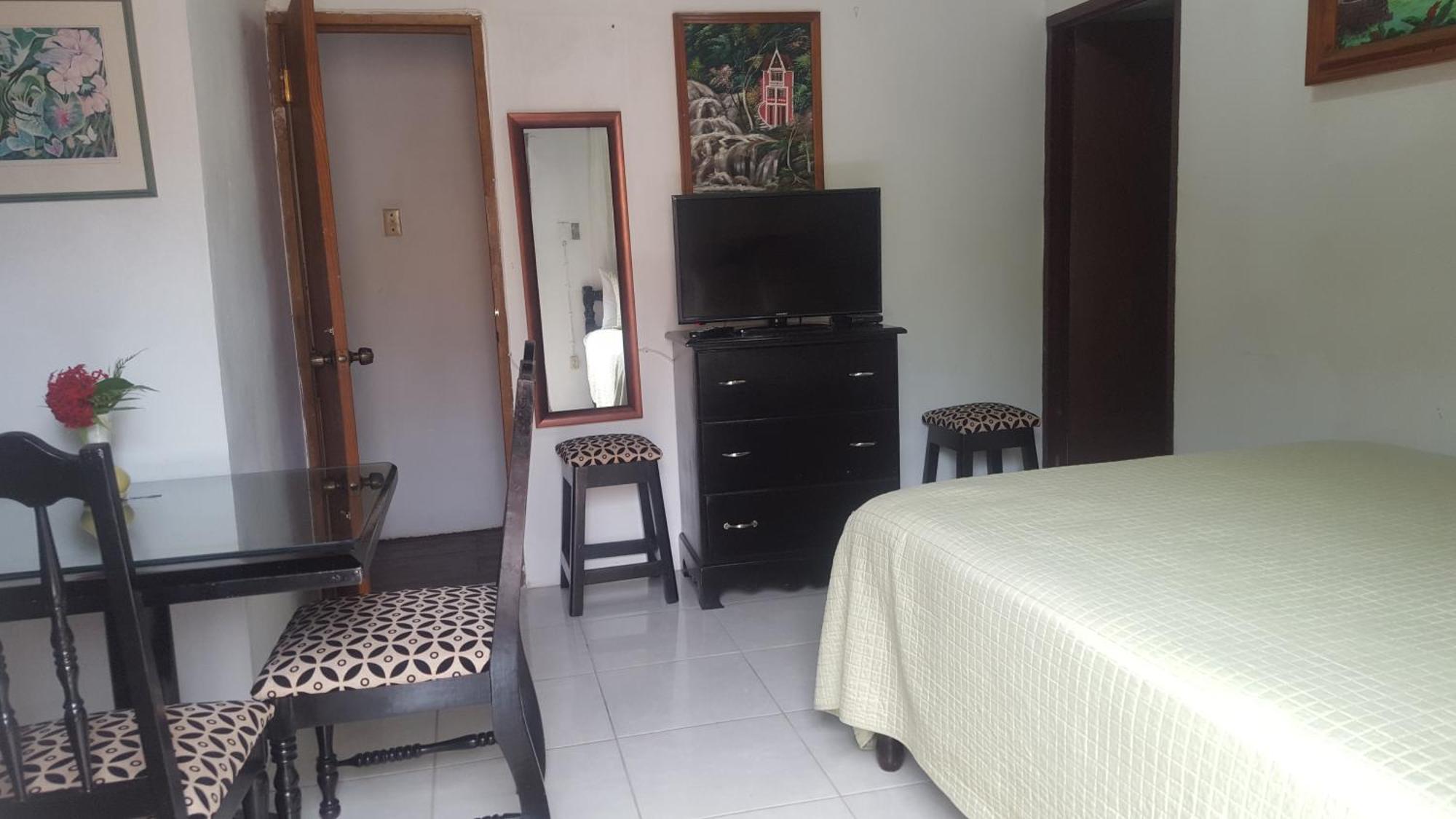 Firefly Beach Cottages Negril Esterno foto