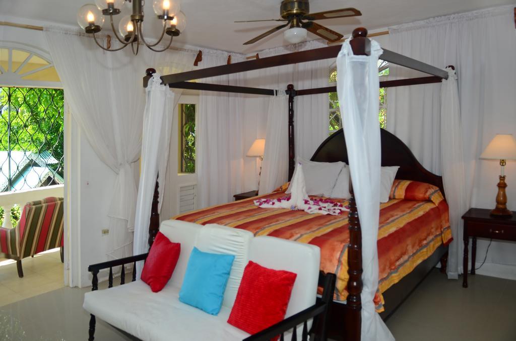 Firefly Beach Cottages Negril Esterno foto