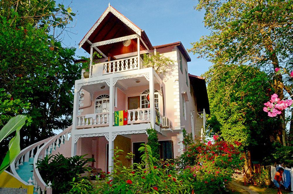 Firefly Beach Cottages Negril Esterno foto