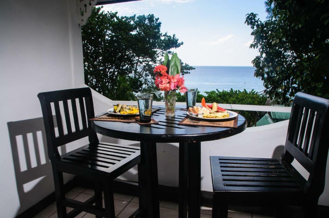 Firefly Beach Cottages Negril Esterno foto